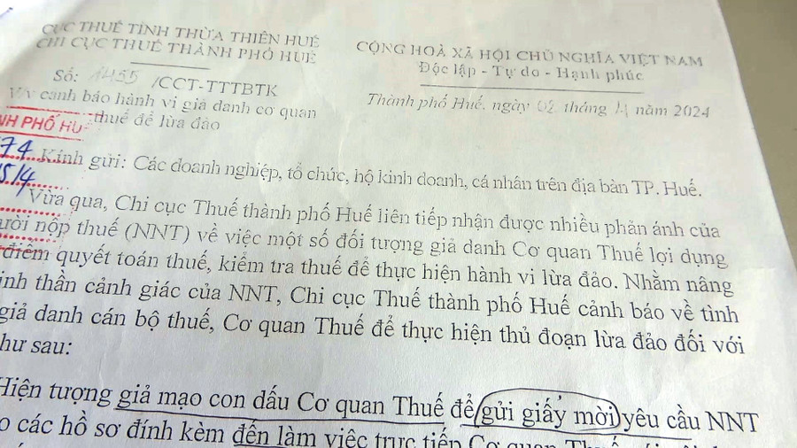 Chi cục thuế TP Huế phát cảnh báo hành vi giả cơ quan thuế để lừa đảo. (Ảnh: CACC)