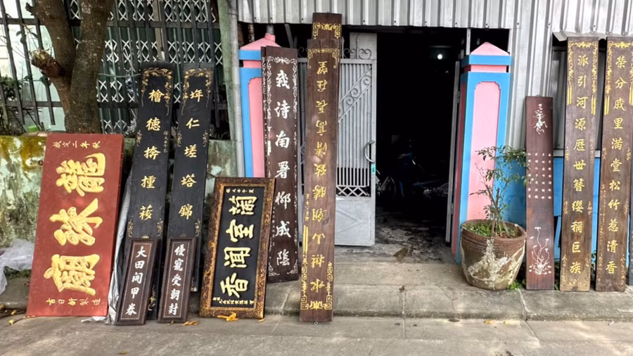 Rất nhiều đồ thờ tự có giá trị tại các đình làng, nhà thờ, di tích... bị 2 tên Diệp và Thắng trộm cắp thời gian dài.