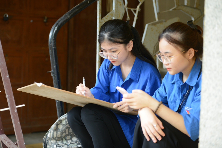 Các thí sinh tham gia Hội thi. Các thí sinh tham gia Hội thi.