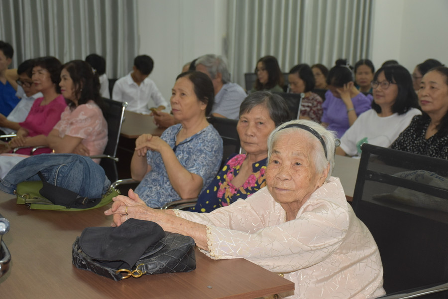 Nhiều hội viên tuy đã lớn tuổi nhưng vẫn nhiệt tình tham gia phong trào Hội.