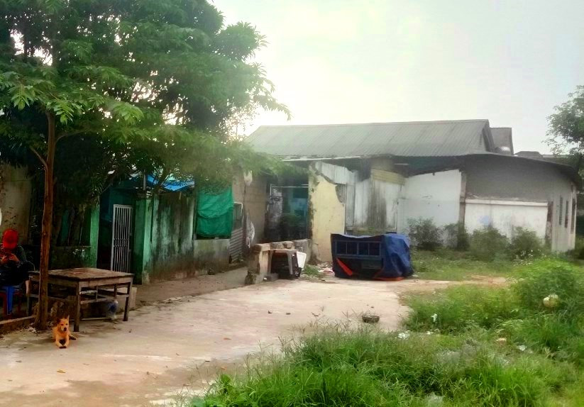 Dự án Di dời dân cư, giải phóng mặt bằng khu vực I di tích Kinh thành Huế hiện đang chậm và phải xin điều chỉnh gia hạn tiếp tục. (Ảnh: L.T) Dự án Di dời dân cư, giải phóng mặt bằng khu vực I di tích Kinh thành Huế hiện đang chậm và phải xin điều chỉnh gia hạn tiếp tục. (Ảnh: L.T)