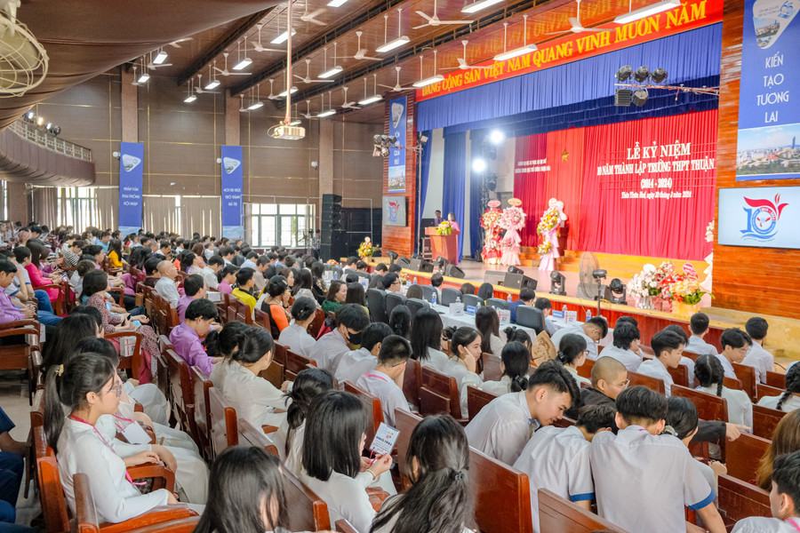 Toàn cảnh lễ kỷ niệm.