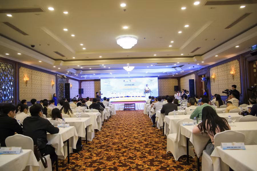 Toàn cảnh Lễ công bố Giải chạy dành cho học sinh, sinh viên S-Race 2024.