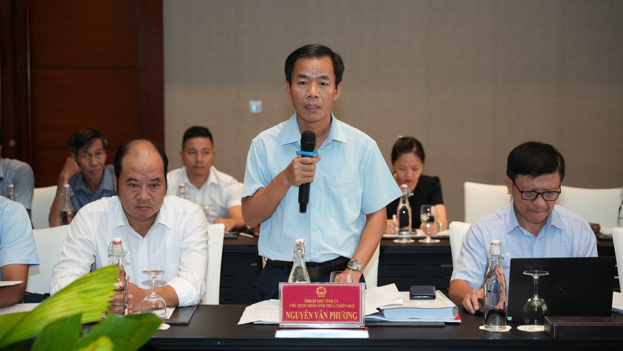 Chủ tịch UBND tỉnh Thừa Thiên Huế - Nguyễn Văn Phương cảm ơn các ý kiến từ Đoàn khảo sát, và sẽ chỉ đạo các cơ quan, ngành rà soát, hoàn chỉnh Đề án sớm trình Chính phủ. Chủ tịch UBND tỉnh Thừa Thiên Huế - Nguyễn Văn Phương cảm ơn các ý kiến từ Đoàn khảo sát, và sẽ chỉ đạo các cơ quan, ngành rà soát, hoàn chỉnh Đề án sớm trình Chính phủ.