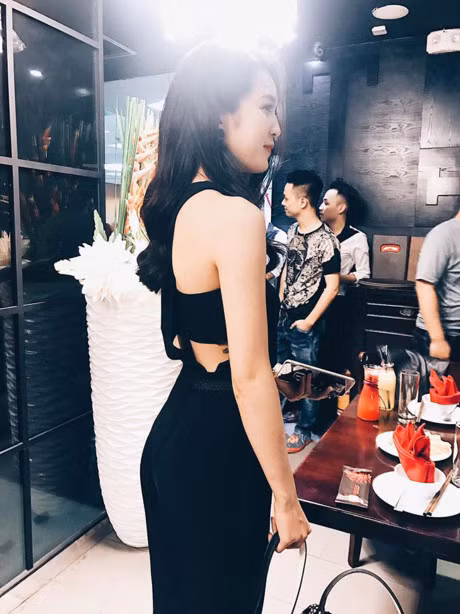 Day la co gai hot nhat truong DH lam 