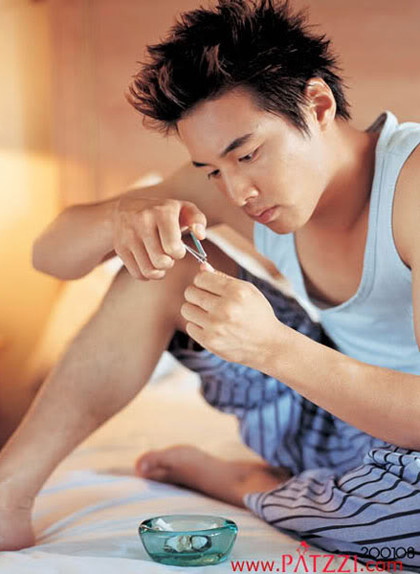 Ngoại hình điển trai của Won Bin 22 năm trước - Ảnh 14 Ngoai hinh dien trai cua Won Bin 22 nam truoc - Anh 14