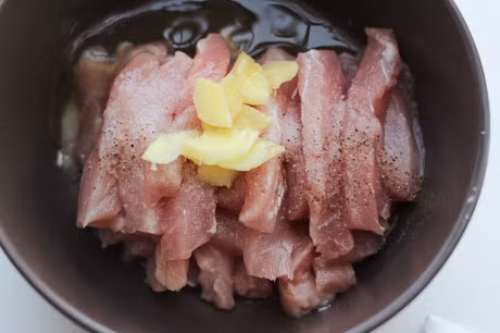 Thit heo sot chua ngot vua ngon lai de an - Anh 2