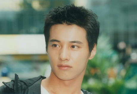 Ngoại hình điển trai của Won Bin 22 năm trước - Ảnh 9 Ngoai hinh dien trai cua Won Bin 22 nam truoc - Anh 9