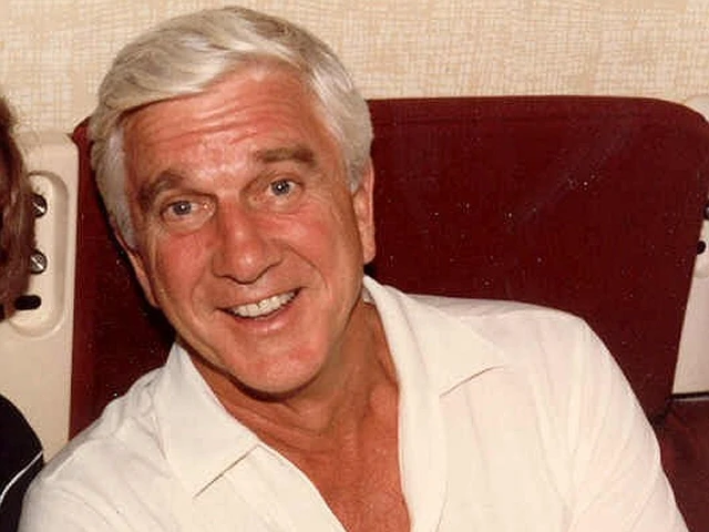 Nam diễn viên Leslie Nielsen qua đời