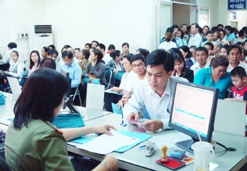 Phát hành hộ chiếu điện tử VN vào năm 2011