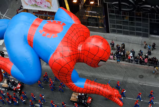 New York: Lễ Tạ ơn hút hàng ngàn người tham gia