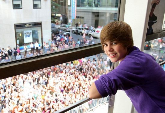 Ngắm vẻ điển trai của thần tượng tuổi teen Justin Bieber ảnh 2