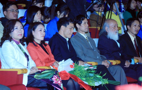 Chính thức phát động Cuộc thi "Nét bút tri ân" 2010 ảnh 3