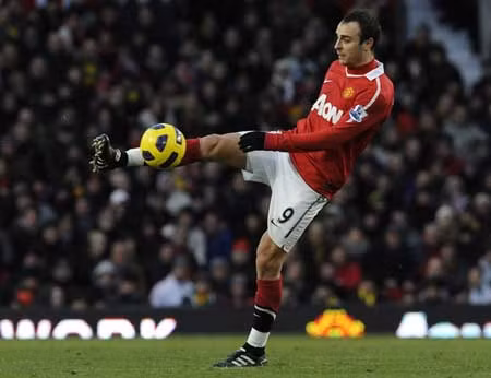 Dimitar Berbatov có một trận đấu rực sáng 1.jpg