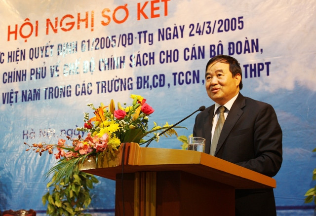 Thứ trưởng Bộ GD&ĐT Trần Quang Quý phát biểu tại Hội nghị. Ảnh: gdtd.vn