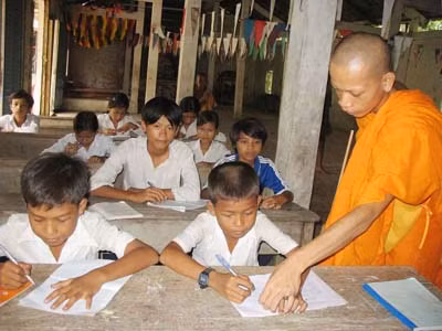 Bộ GD&amp;ĐT trả lời chất vấn của ĐBQH tại kỳ họp thứ 8, Quốc hội khóa XII