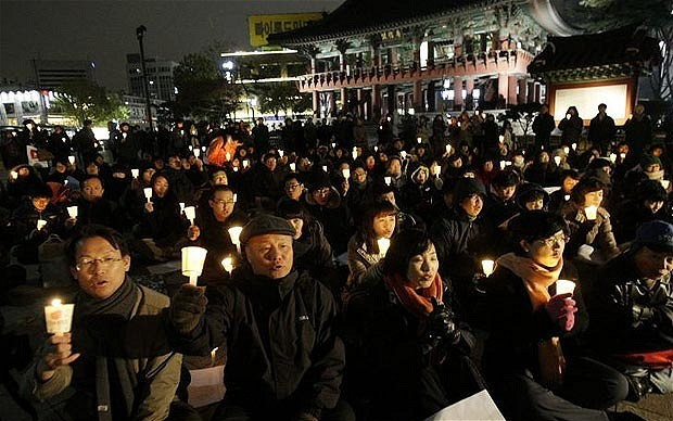 Người dân Hàn Quốc tập trung phản đối cuộc tập trận