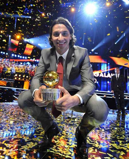 Ibra đoạt danh hiệu quả bóng vàng dành cho cầu thủ xuất sắc nhất Thụy Điển năm 2010 1.jpg