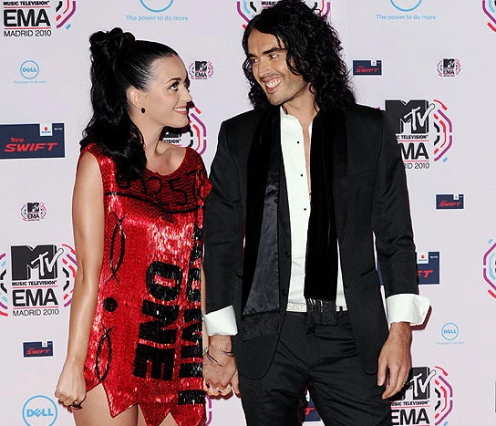 Katy Perry và Russell Brand lần đầu xuất hiện sau đám cưới