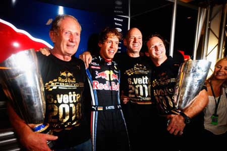 Đội đua Red Bull thống trị trên đường đua F1 mùa giải năm nay 4.jpg