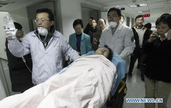 Số người nhập viện sau hỏa hoạn đã lên hơn 100 người