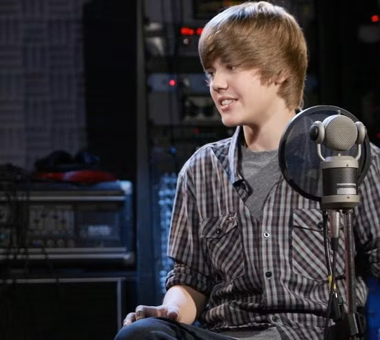 Ngắm vẻ điển trai của thần tượng tuổi teen Justin Bieber ảnh 12