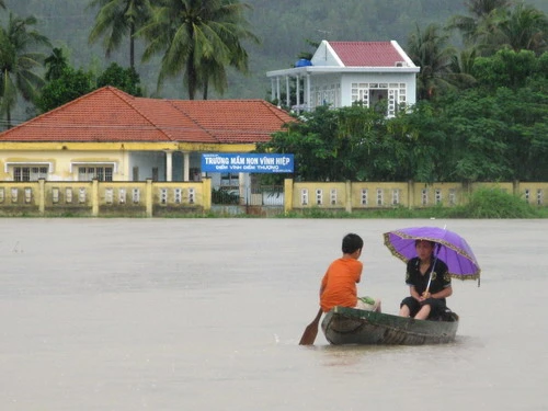 Khánh Hòa: Phố biển thành sông