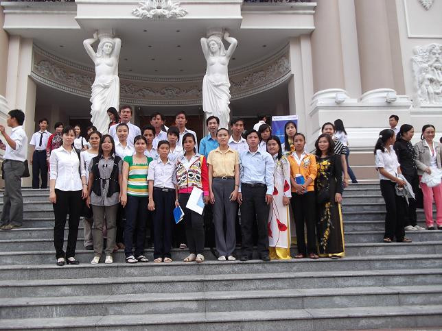 320 GV, HS nhận học bổng "Đuốc sáng Đông du" ảnh 2 Đoàn Sóc Trăng là tỉnh đứng hàng thứ nhì trong việc tham dự bài viết đuốc sáng đông du