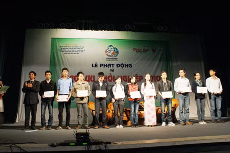 Sinh viên Huế "khởi nghiệp" cùng doanh nhân