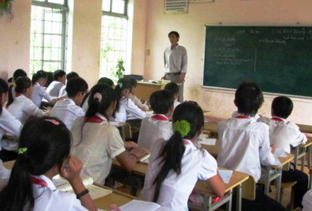 Sỉ số lớp luôn ổn định là mong ước lớn nhất của các thầy cô giáo ở trường THCS Nguyễn Hoa