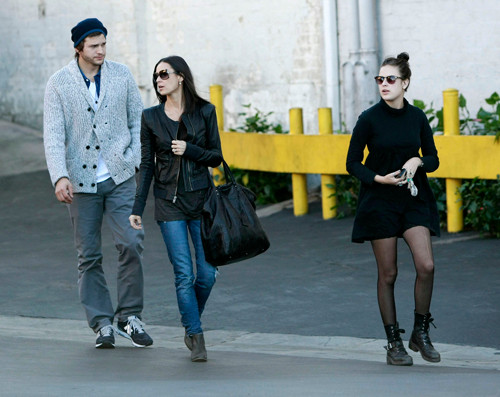 Nước dừa có phải là bí quyết trẻ trung của Demi Moore? ảnh 5 n