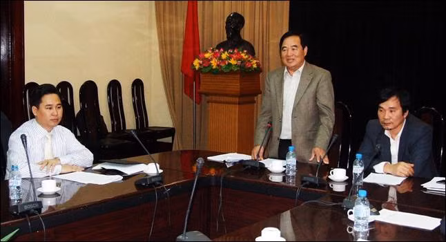 Thứ trưởng Bộ GD&ĐT Trần Quang Quý phát biểu tại cuộc gặp mặt chiều nay (3/11)