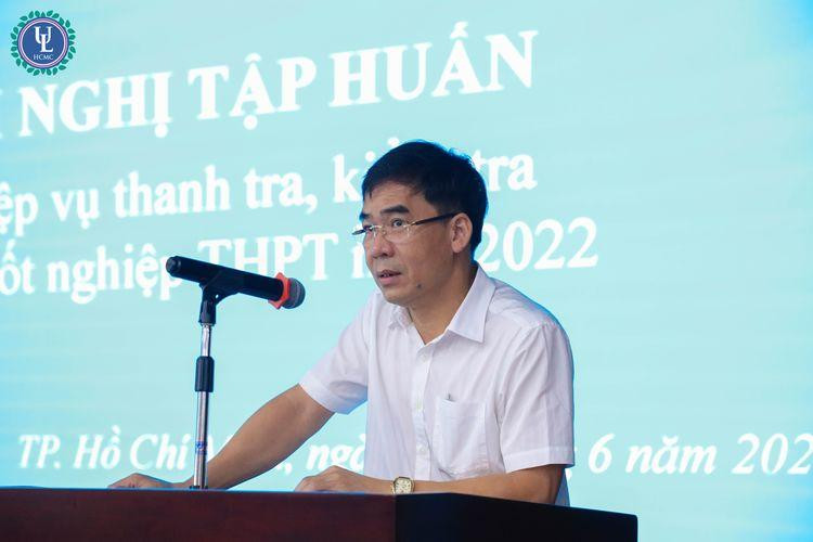 TS. Lê Trường Sơn - Phó hiệu trưởng Trường ĐH Luật TP Hồ Chí Minh nhấn mạnh vai trò quan trọng của các cán bộ, giảng viên tham gia đoàn kiểm tra coi thi và chấm thi TS. Lê Trường Sơn - Phó hiệu trưởng Trường ĐH Luật TP Hồ Chí Minh nhấn mạnh vai trò quan trọng của các cán bộ, giảng viên tham gia đoàn kiểm tra coi thi và chấm thi