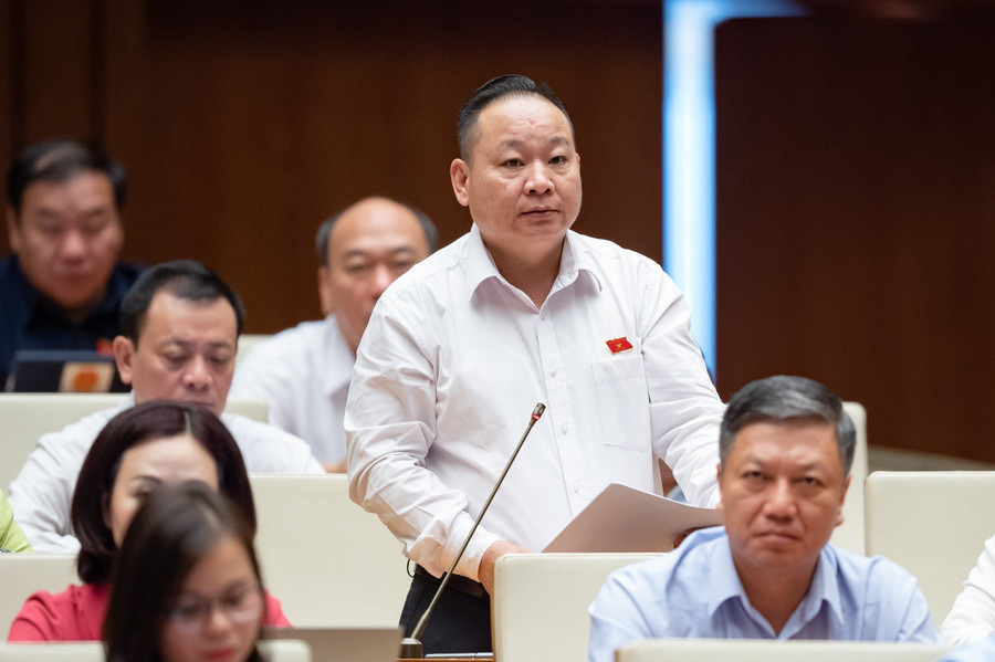 Đại biểu Tráng A Dương - Đoàn ĐBQH tỉnh Hà Giang. Đại biểu Tráng A Dương - Đoàn ĐBQH tỉnh Hà Giang.