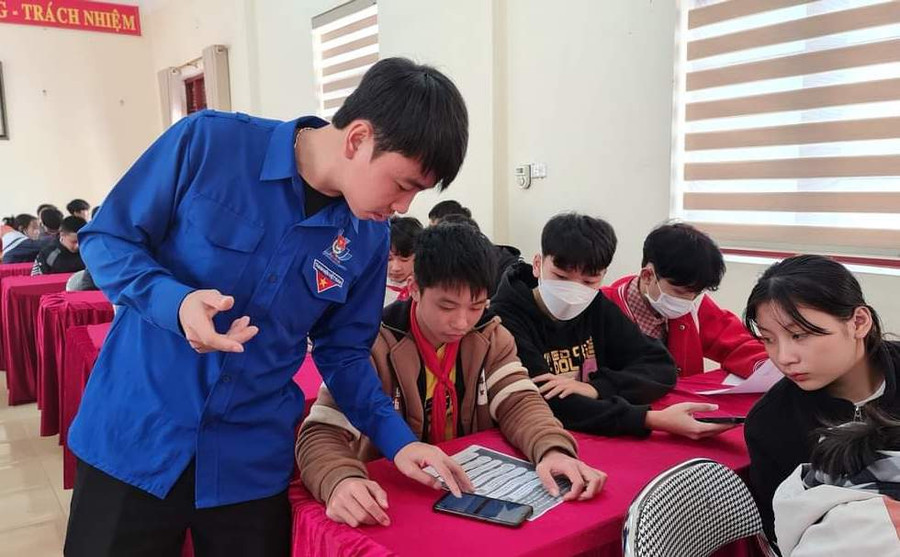 Những đổi thay tích cực của giáo dục Yên Than được ghi nhận. Những đổi thay tích cực của giáo dục Yên Than được ghi nhận.