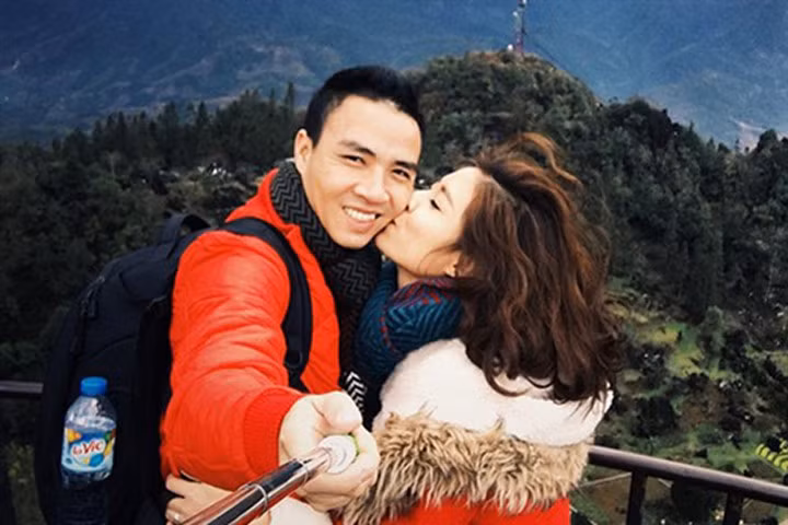 "Tan chảy" trước những tin nhắn siêu tình cảm của MC Hoàng Linh và người yêu