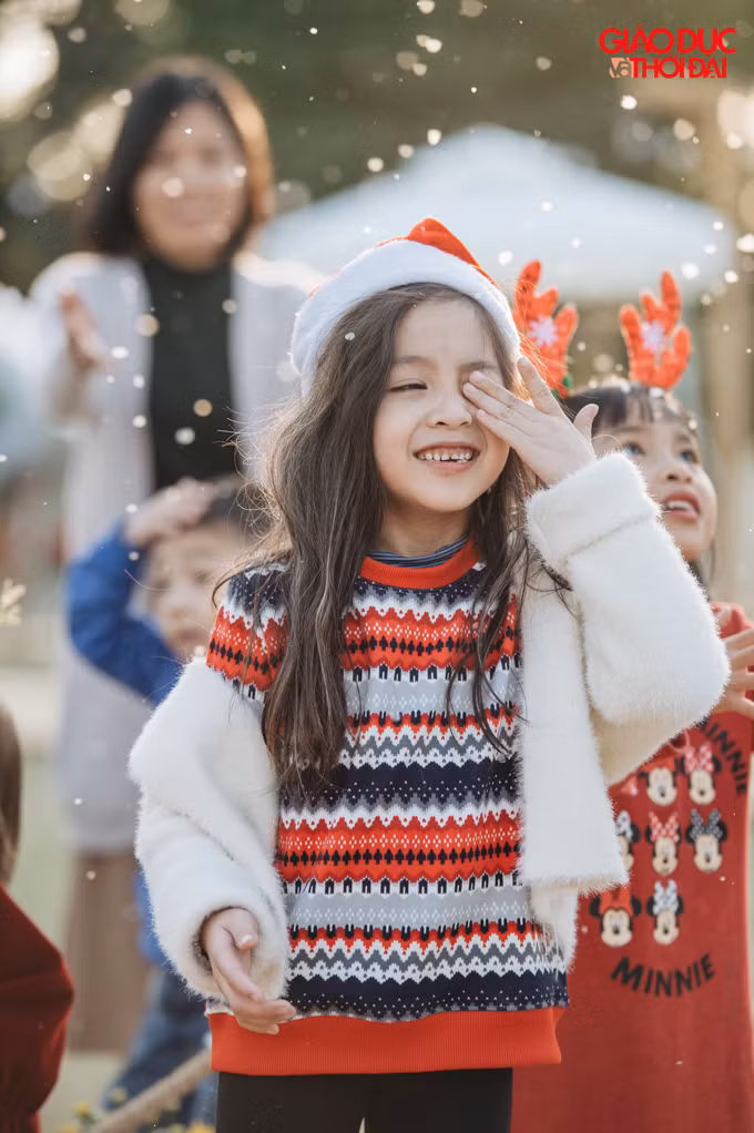 Lễ hội sẽ kéo dài đến đầu tháng 1. Mời các bạn đến chiêm ngưỡng thị trấn giáng sinh huyền hảo trong đêm.