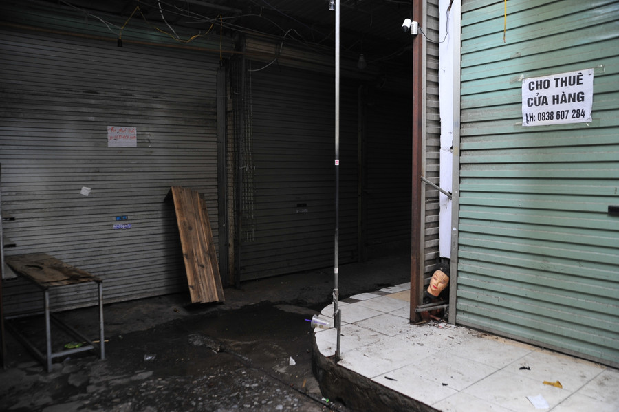 Cảnh "vườn không nhà trống" ở khu chợ sinh viên nổi tiếng nhất Thủ đô ảnh 9