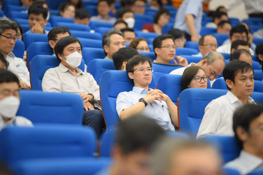 Các đại biểu tham dự hội nghị