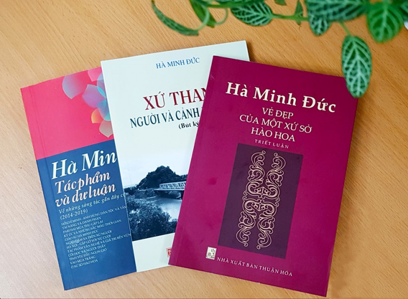 Một số cuốn sách của GS Hà Minh Đức. Một số cuốn sách của GS Hà Minh Đức.