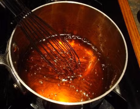 Muon thit kho tau ngon hoan hao, dung bo quen 5 bi quyet nay - Anh 1