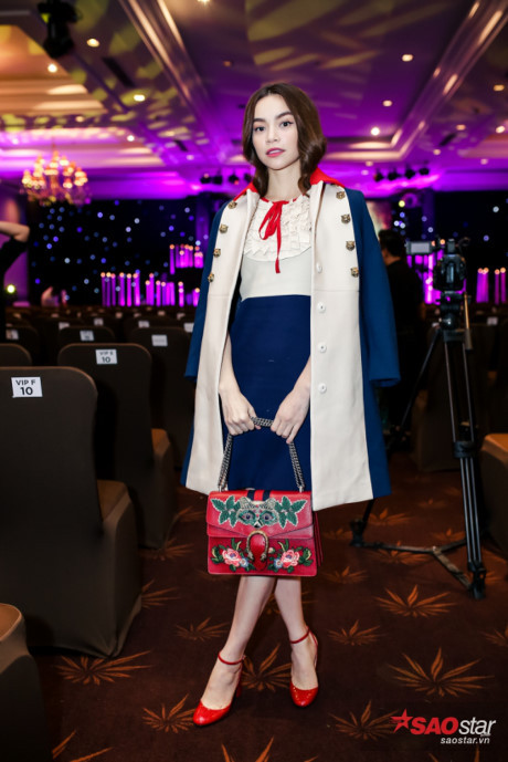 Hà Hồ diện túi hiệu Gucci đỏ chót, ủng hộ đêm nhạc Giang Hồng Ngọc - Ảnh 2 Ha Ho dien tui hieu Gucci do chot, ung ho dem nhac Giang Hong Ngoc - Anh 2