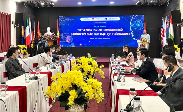 Toàn cảnh Tọa đàm. Toàn cảnh Tọa đàm.