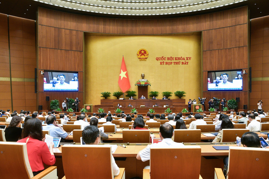 Toàn cảnh phiên làm việc sáng 5/6. Toàn cảnh phiên làm việc sáng 5/6.