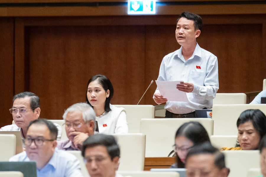 Đại biểu Trần Quang Minh (Đoàn ĐBQH tỉnh Quảng Bình). Đại biểu Trần Quang Minh (Đoàn ĐBQH tỉnh Quảng Bình).