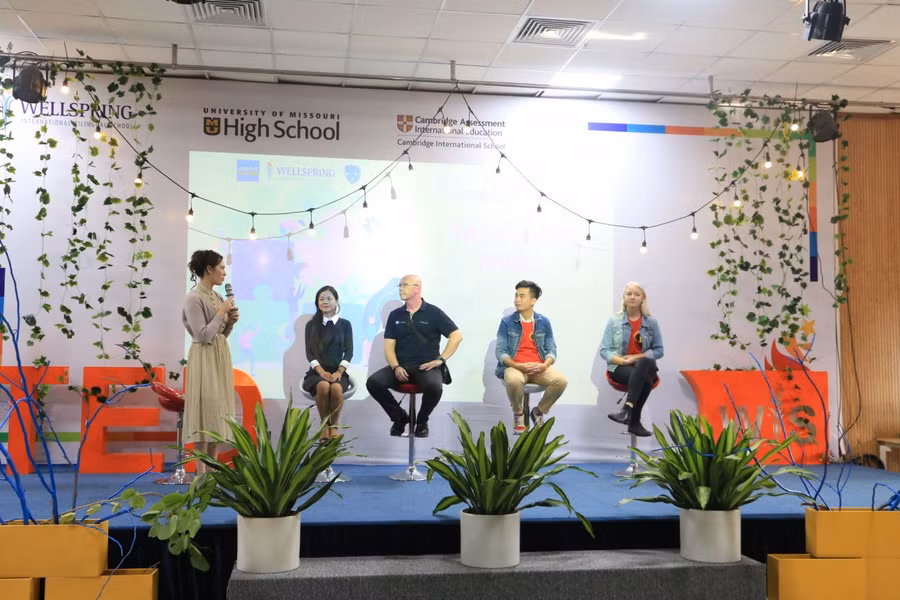 Diễn đàn TEDwis Talks với chủ đề Collaboration (Hợp tác) do Hội Đại sứ Wellspring mà Bình An là Phó Chủ tịch, tổ chức.