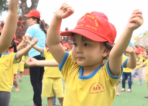 Mục sở thị mô hình dạy học lấy trẻ làm trung tâm của nữ hiệu trưởng “vùng đất Thánh Gióng“