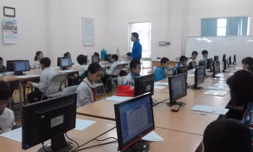 Các thí sinh tham dự Hội thi tin học trẻ lần thứ XII