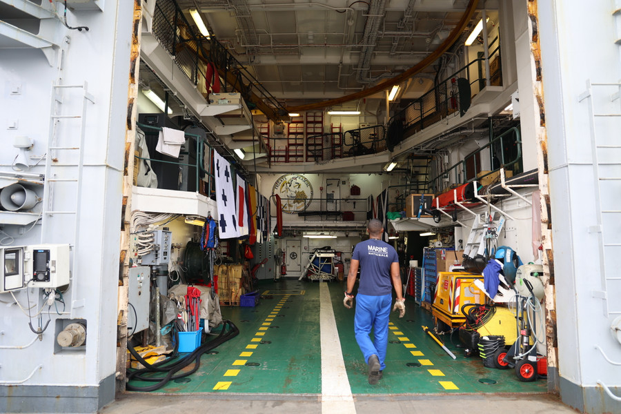 Đặc biệt, máy bay trực thăng có buồng riêng chứa đầy đủ trang thiết bị, phụ kiện phục vụ việc bảo trì, bảo dưỡng thay thế phụ tùng khi cần thiết.