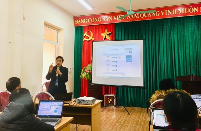 Các thầy cô giáo sáng tạo trong dạy học thời chống dịch